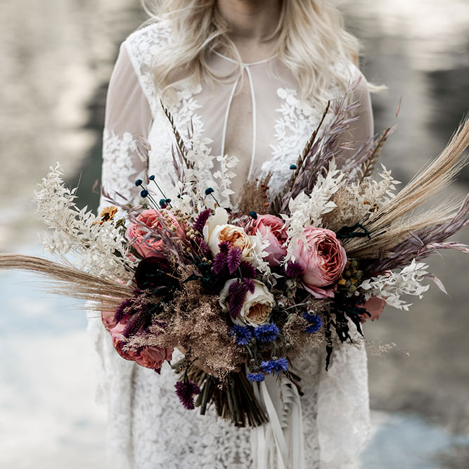 WILD AND FREE SUMMERTIME ELOPEMENT IN THE ITALIAN DOLOMITES 